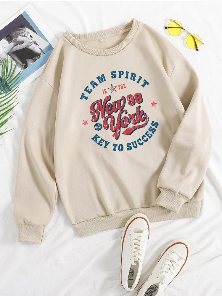 Groove Round Neck Printed Fleece Sweatshirt APRIN34 - Cream